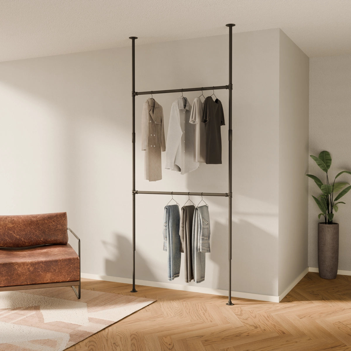 Telescopic clothes rack in black