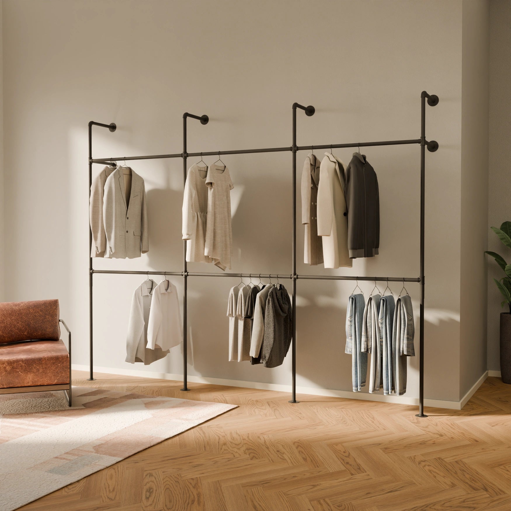 Sturdy clothes rail in black